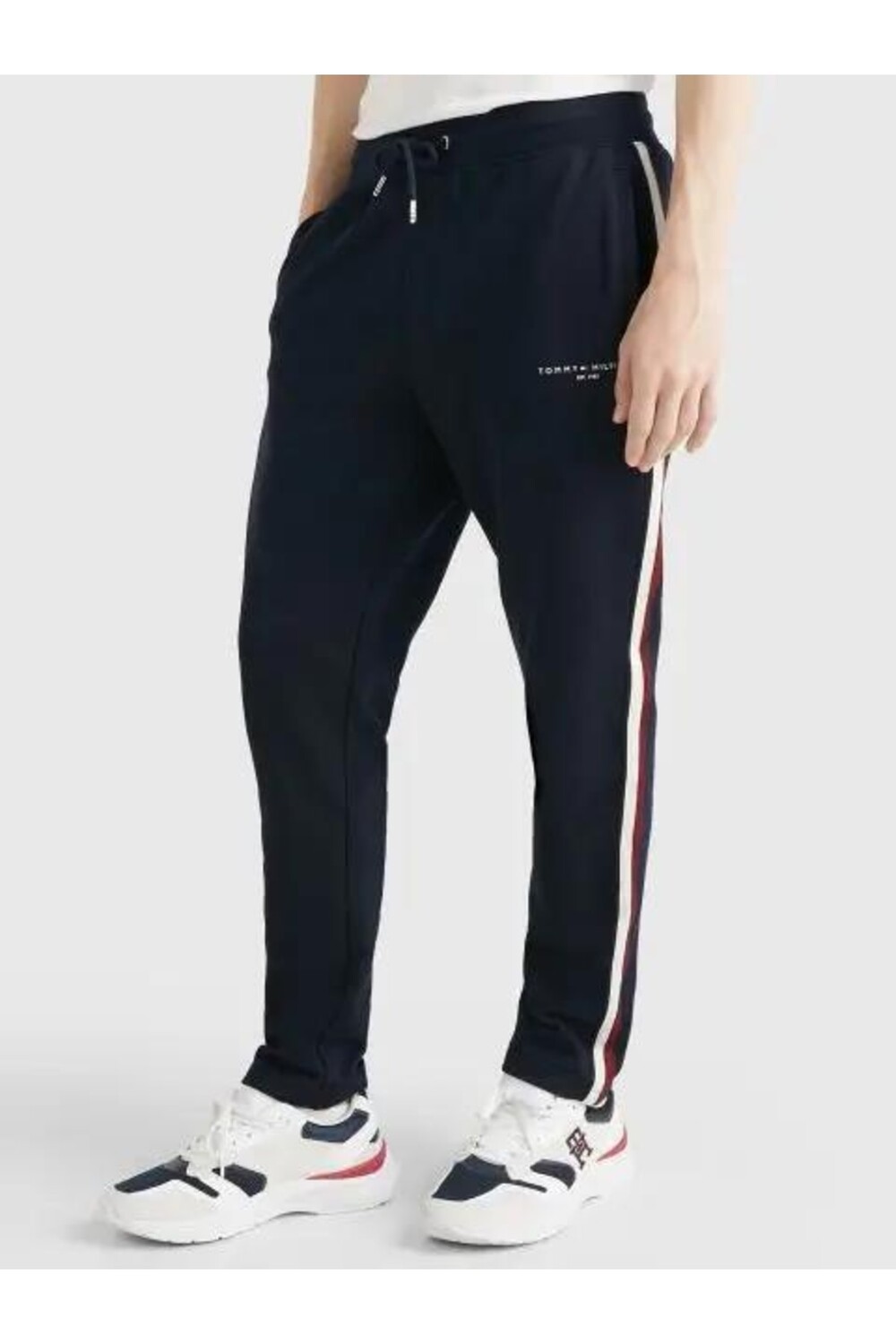 

Спортивный костюм Tommy Hilfiger