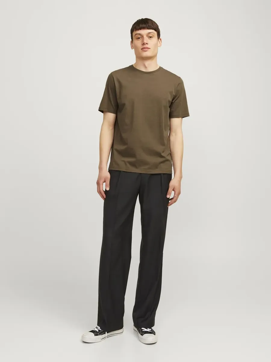 

Рубашка с круглым вырезом Jack & Jones "JJJEORGANIC BASIC TEE SS O-NECK NOOS", цвет Canteen