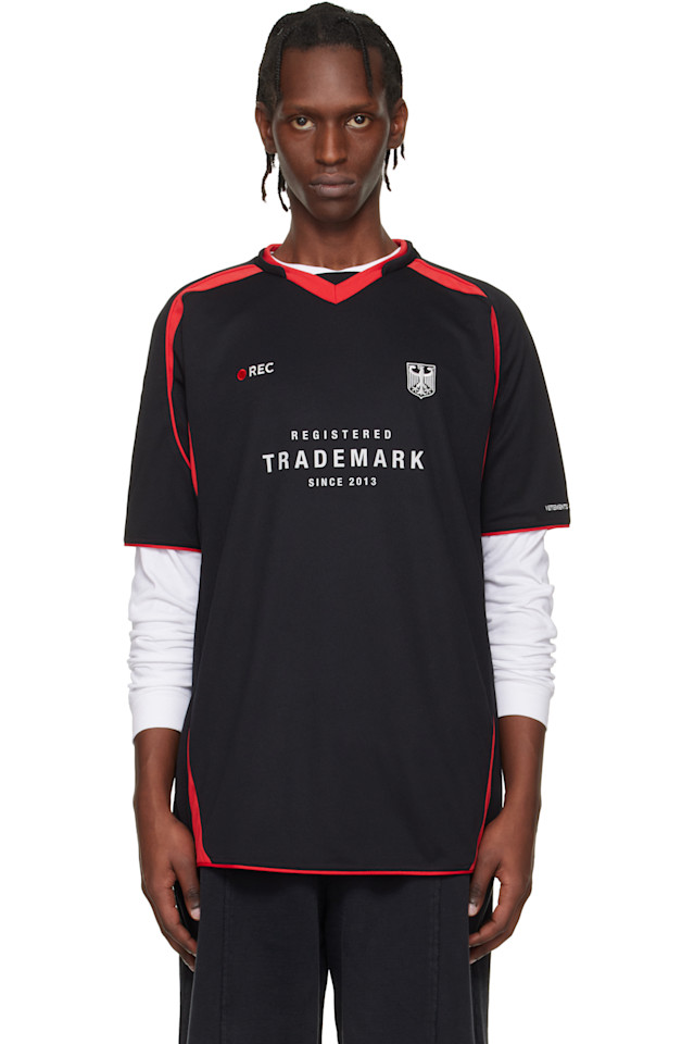 

Vetements Черно-Красная футбольная майка