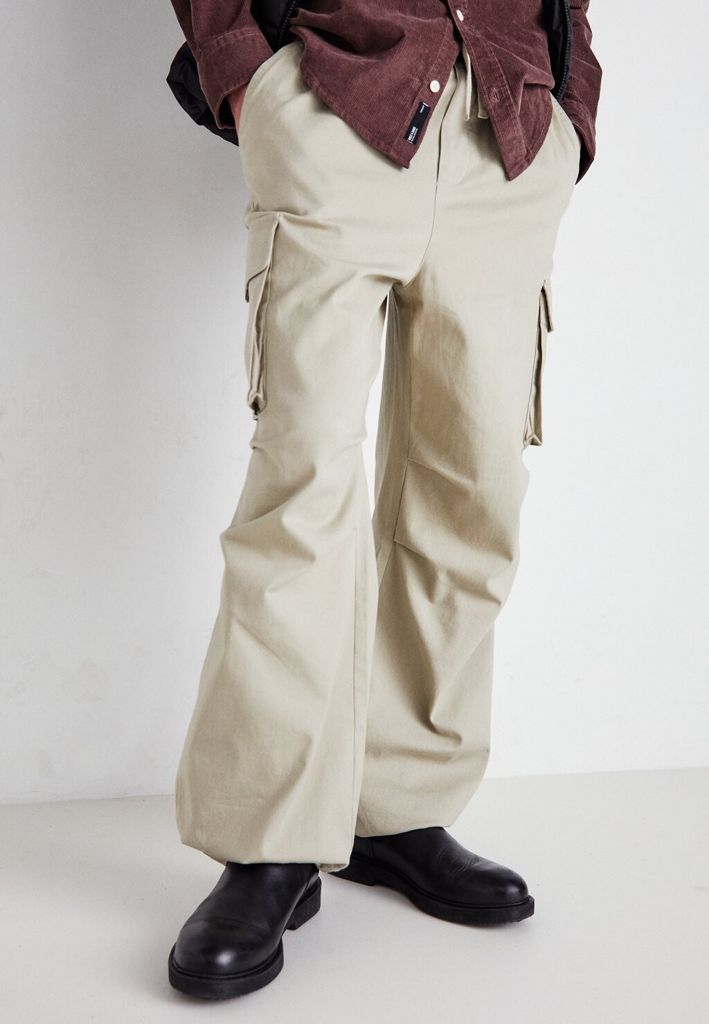 

Брюки карго Onskazi Loose Parachute Pant Only & Sons, цвет chinchilla