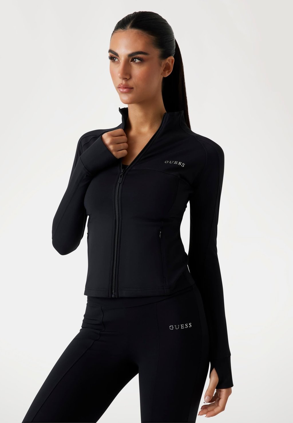 

Тренировочная куртка ACTIVE Guess, черный