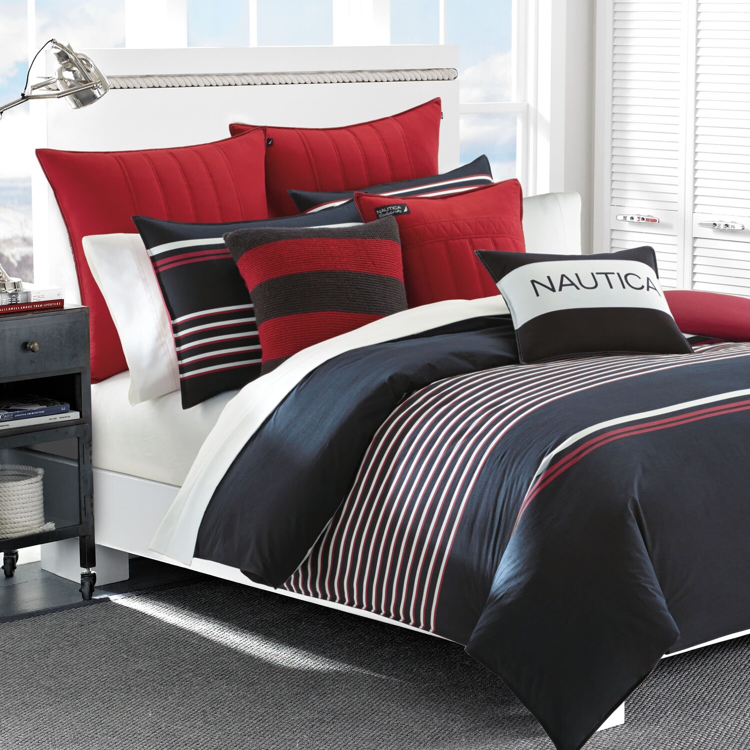 

Комплект пуховых одеял Nautica Mineola King, цвет Navy