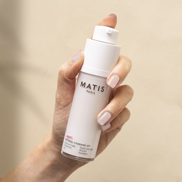 Легкая тональная основа для лица, 30 мл Matis Hyalu liss, цвет light — фото 2