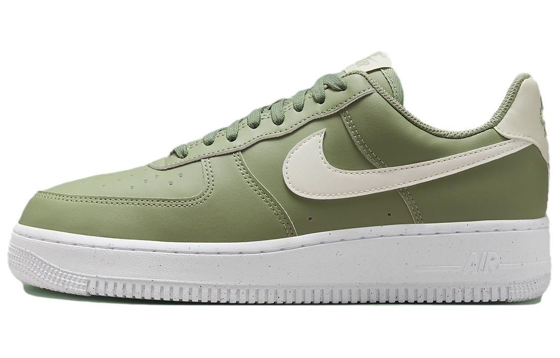 

Кроссовки Nike Air Force 1 Low '07 Next Nature Oil Green Sea Glass Women's, зеленый