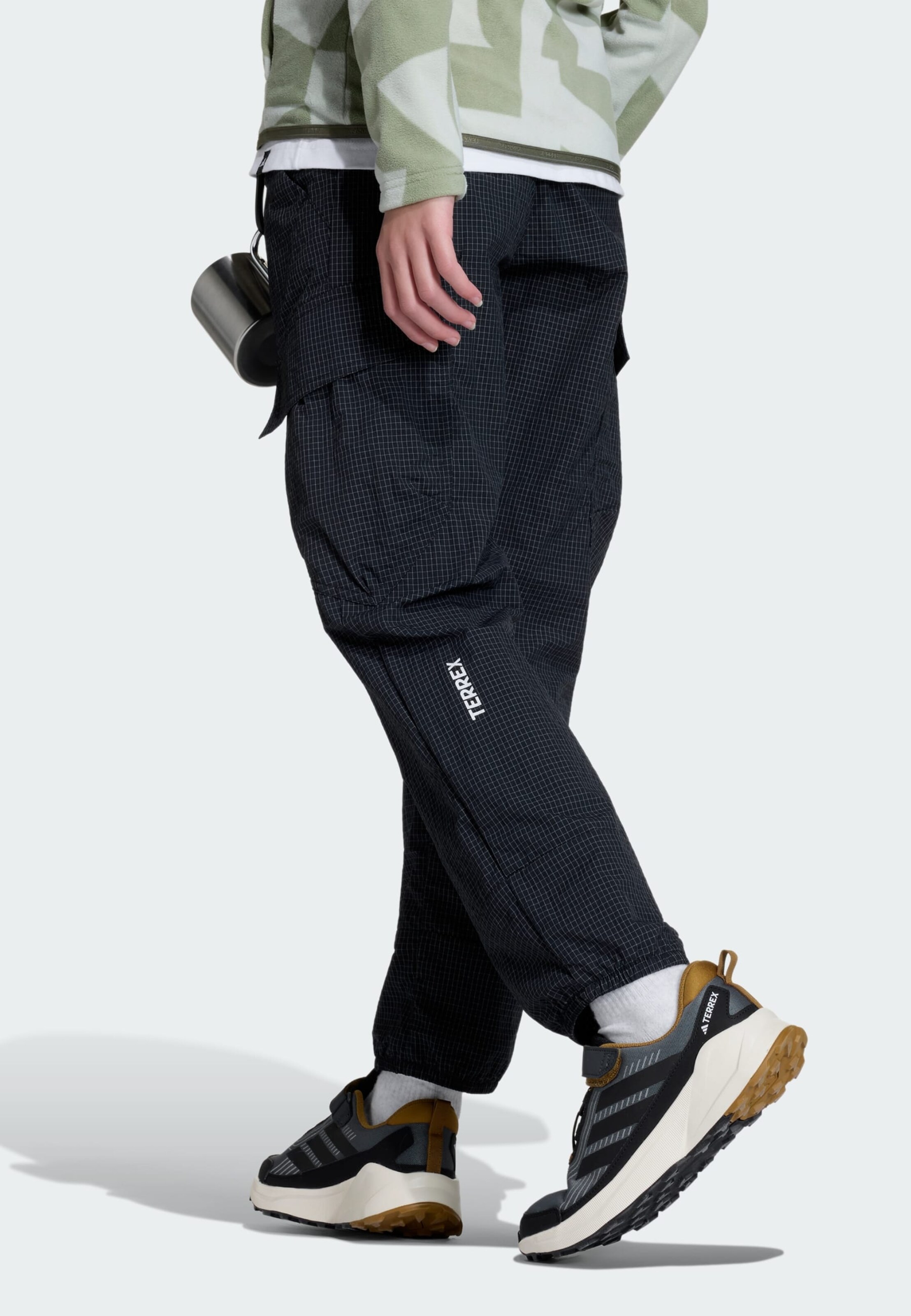 ADIDAS TERREX Брюки Outdoor Tapered 'Xploric' в черном цвете — фото 4