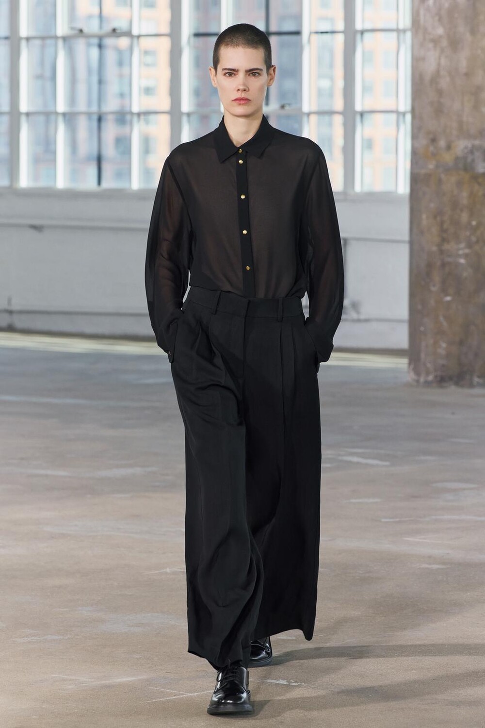 

Полупрозрачная блузка ZARA, черный