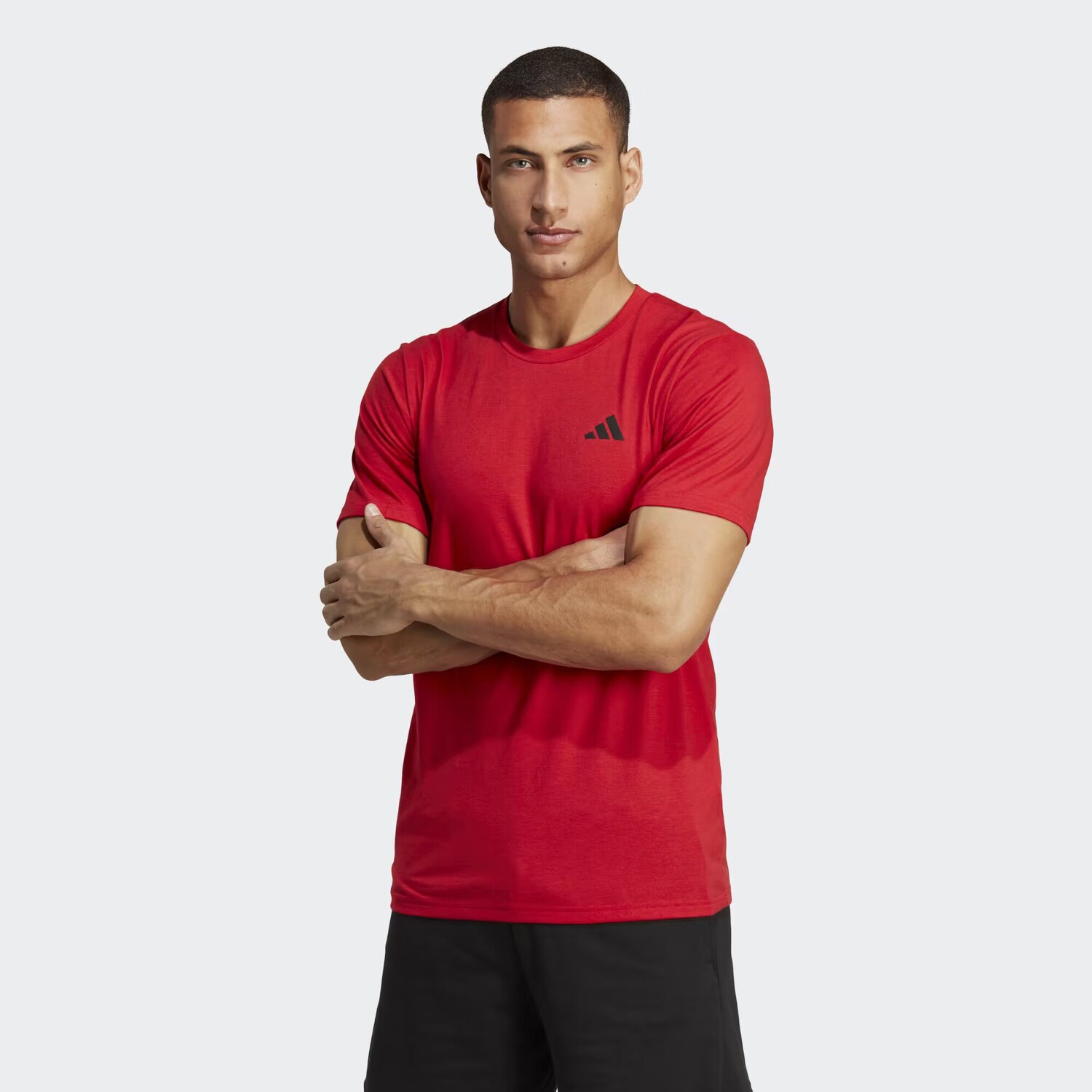

Тренировочная футболка Train Essentials Feelready Adidas, цвет Better Scarlet/Black