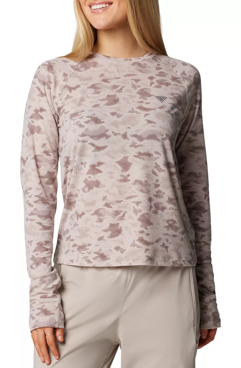 

Женская рубашка с длинным рукавом Columbia PFG Uncharted, цвет Crushed Clay Unchrtd Wtrs