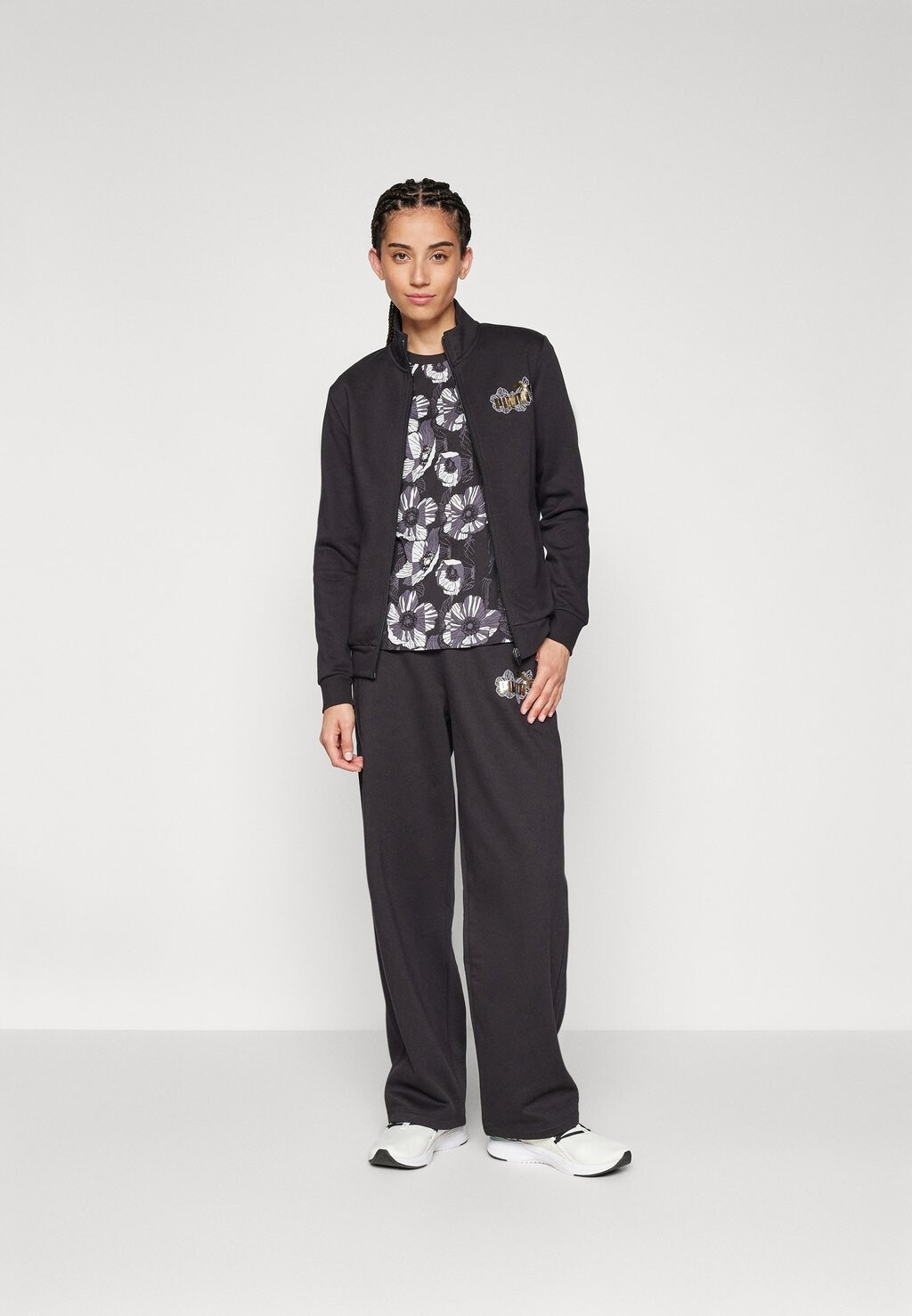 

Толстовка CLASS ACT TRACK JACKET Puma, черный
