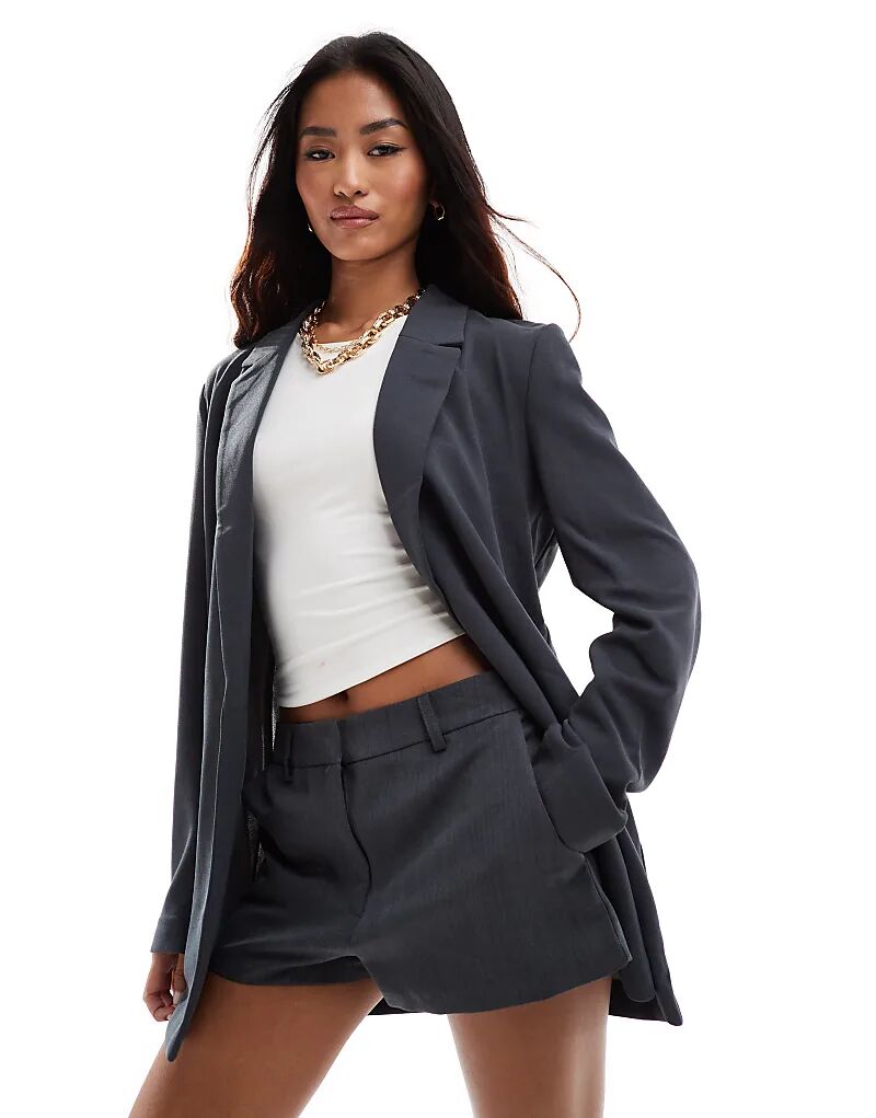 

Накидка Vero Moda на удлиненный трикотажный блейзер серого цвета
