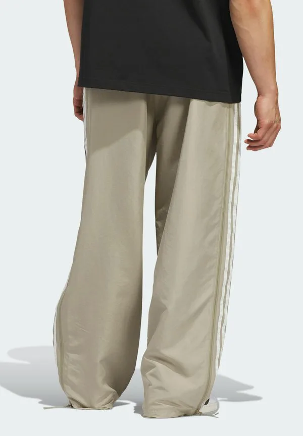 Спортивные штаны Adidas Originals, Cargo — фото 2