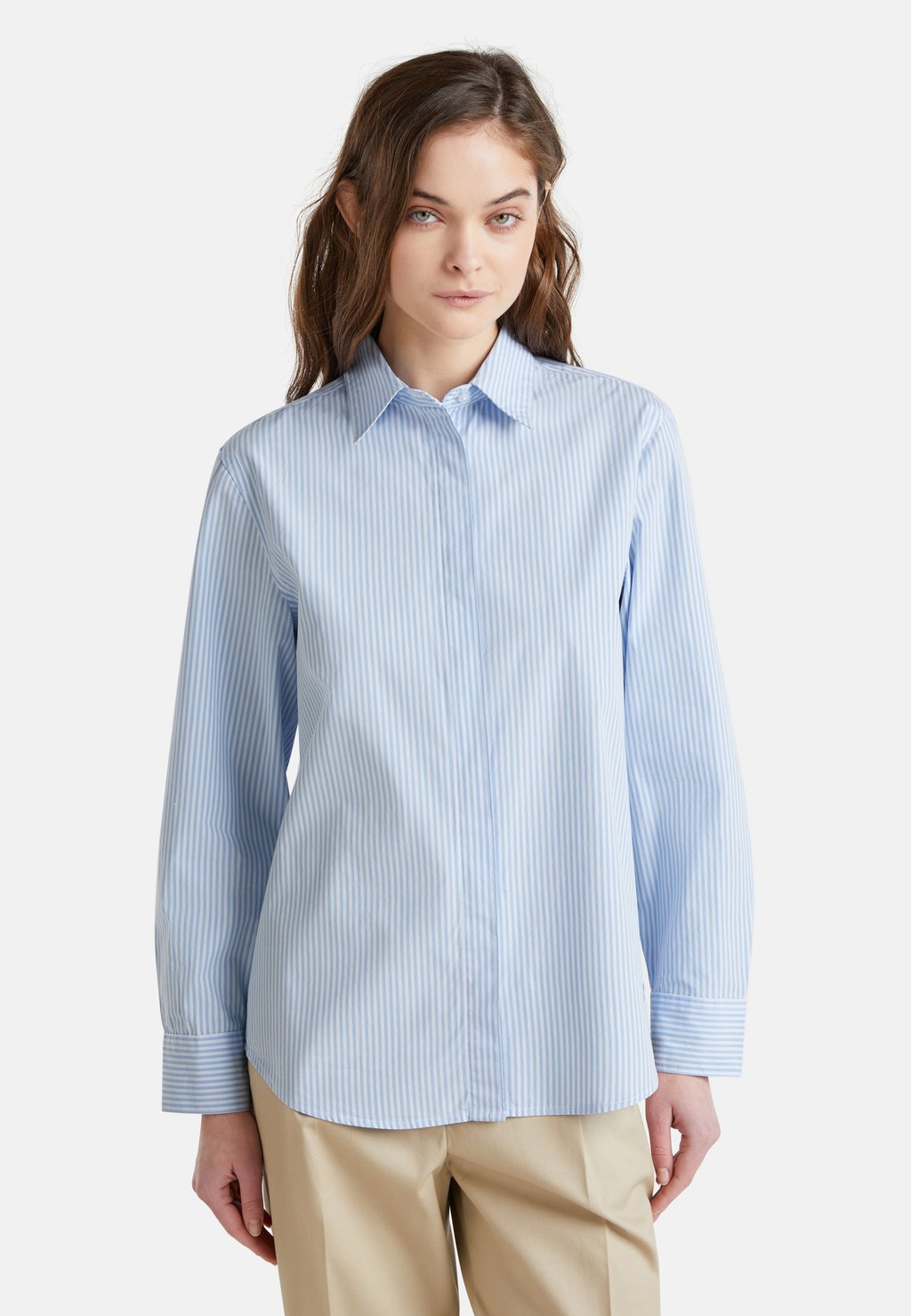 

Блузка на пуговицах WITH VERTICAL STRIPES United Colors of Benetton, белый