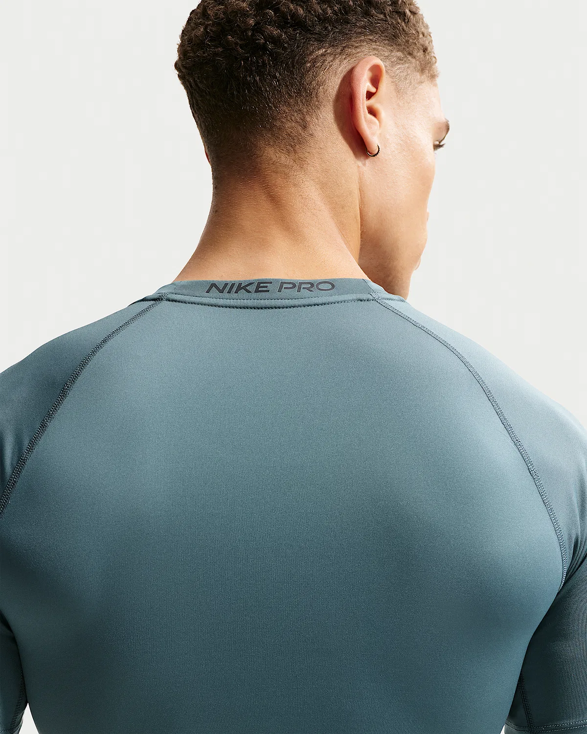 Мужская облегающая футболка с коротким рукавом Dri-FIT Nike Pro, Mineral Slate/Black — фото 2