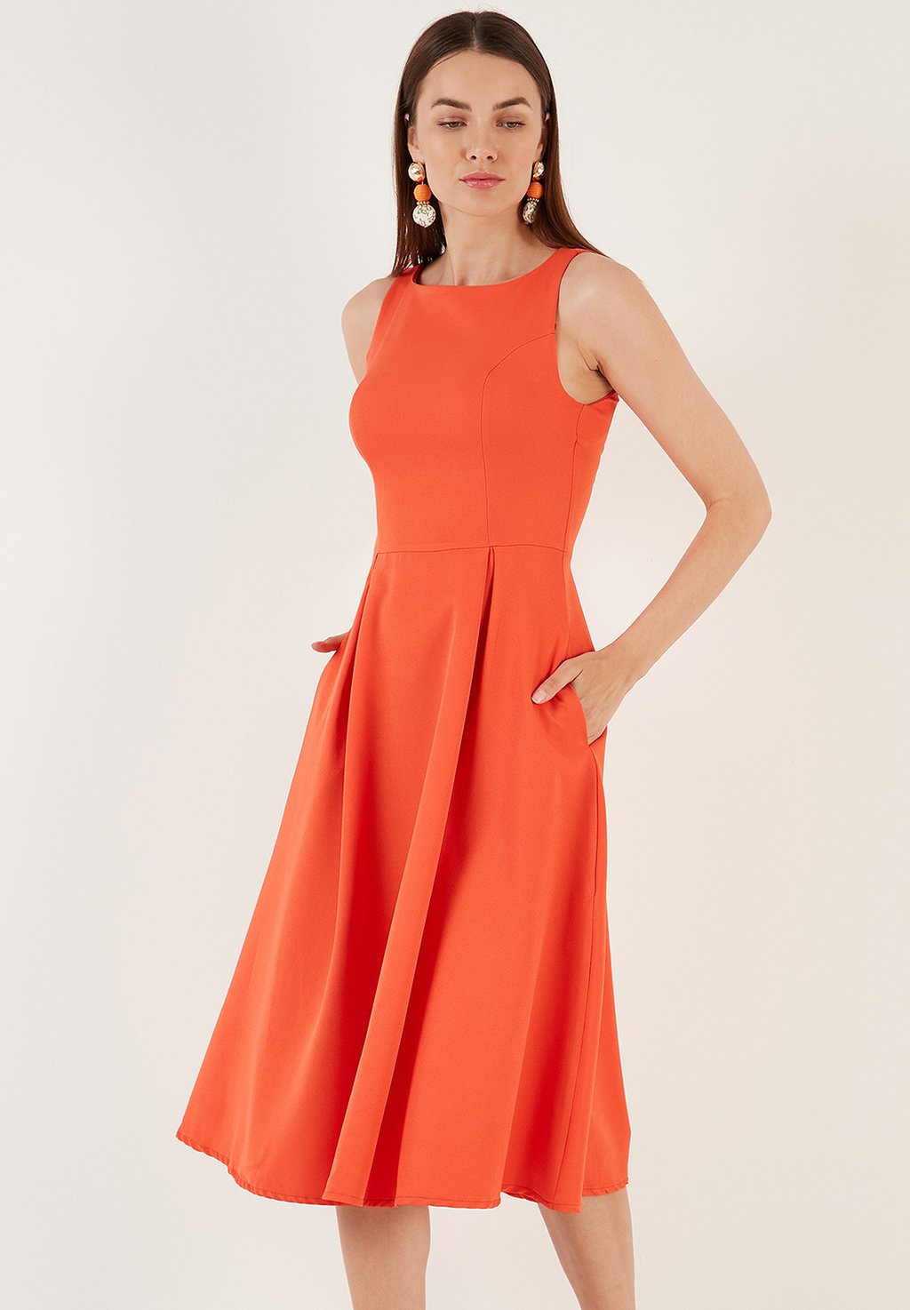 

Повседневное платье CREW NECK PLEATED MIDI LELA, оранжевый