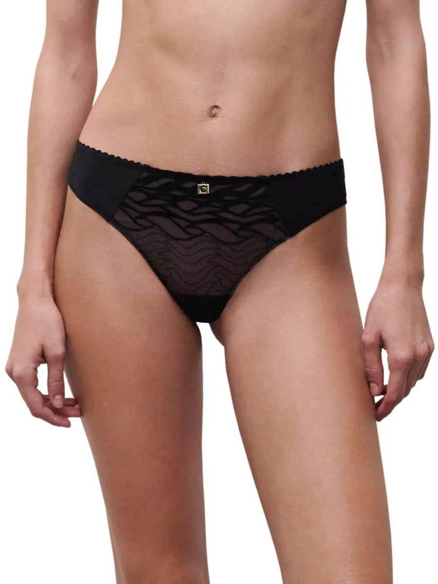 

Трусы-танга с волнистой вышивкой линии Vibe Chantelle, черный