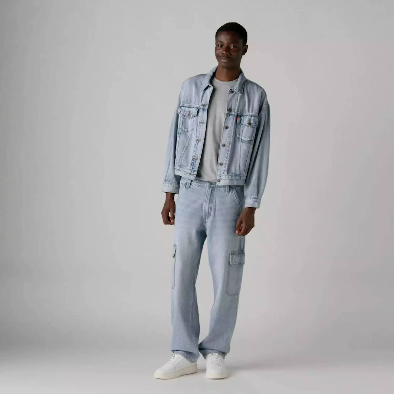 Джинсы Levi's 568 Loose Straight Cargo, светло-синий — фото 4