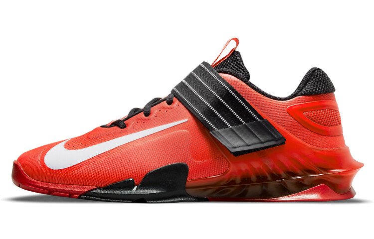 

Кроссовки Nike Savaleos Chile Red