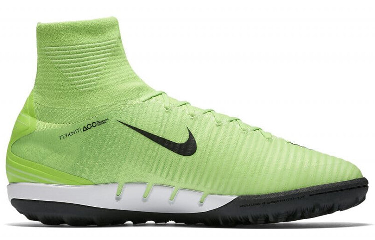 

Nike Футбольная обувь Мужчины