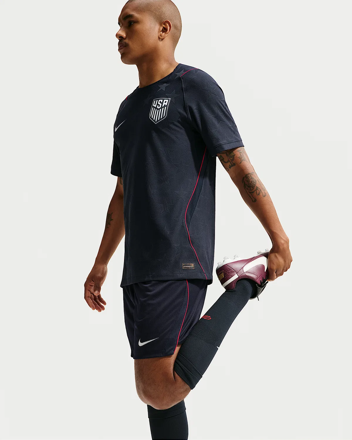 Мужские футбольные шорты Nike Dri-FIT Replica USMNT 2026 Stadium Away, Dark Obsidian/University Red/Pure Platinum — фото 4
