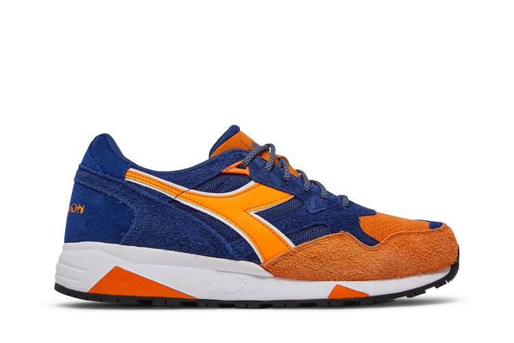 

Кроссовки Raekwon x N9002 'NYC', оранжевый