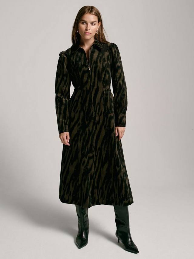 

Зебровый принт платье миди из вельвета Mint Velvet, Green Khaki