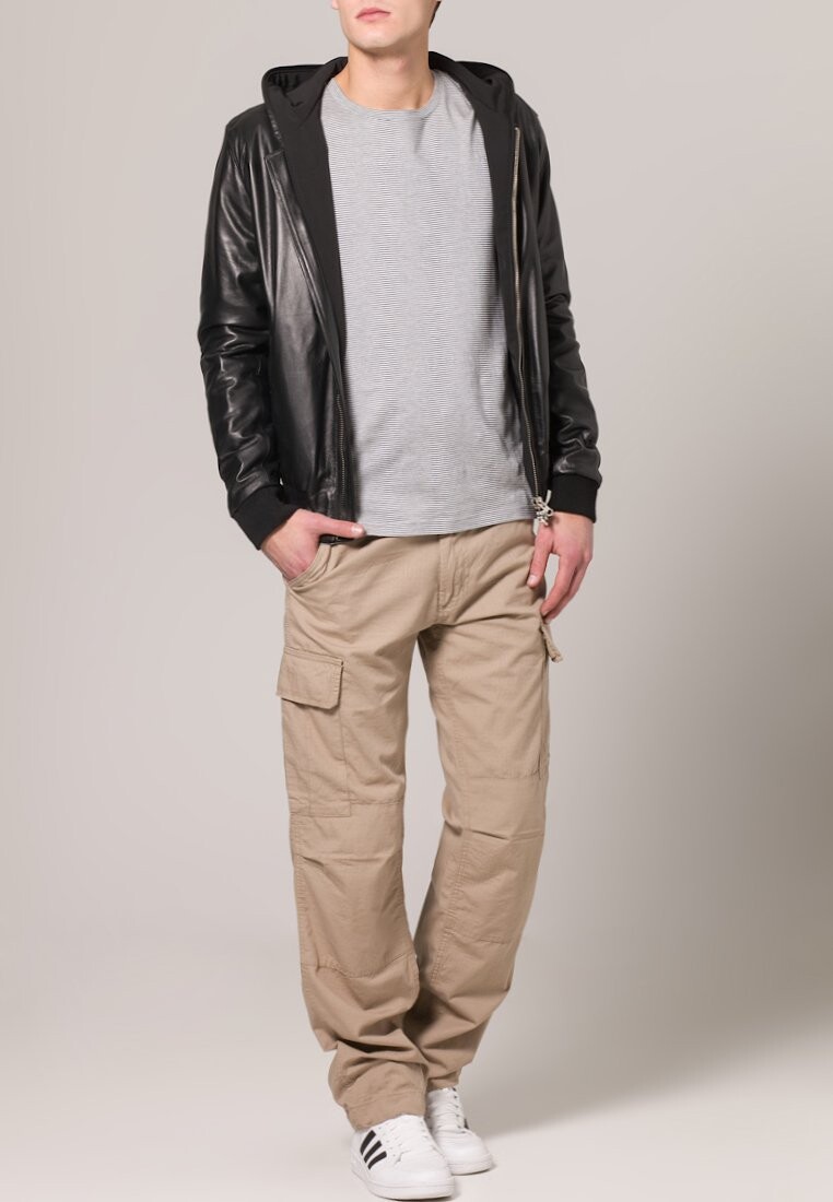 

Брюки-карго CAMOUFLAGE CARGO PANTS Urban Classics, бежевый
