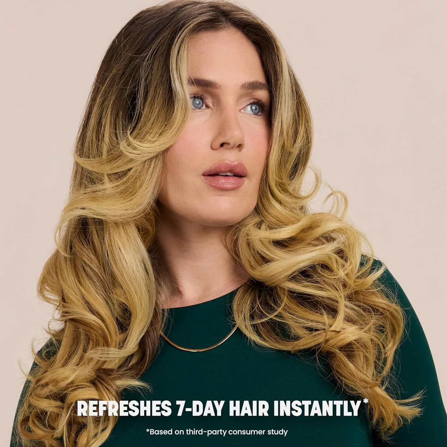 Сухой шампунь-спрей Drybar Detox: впитывает излишки кожного сала, делает волосы чистыми и свежими, придает им дополнительный объем. Подходит для всех типов волос. 107.73 г (1 шт.) — фото 3