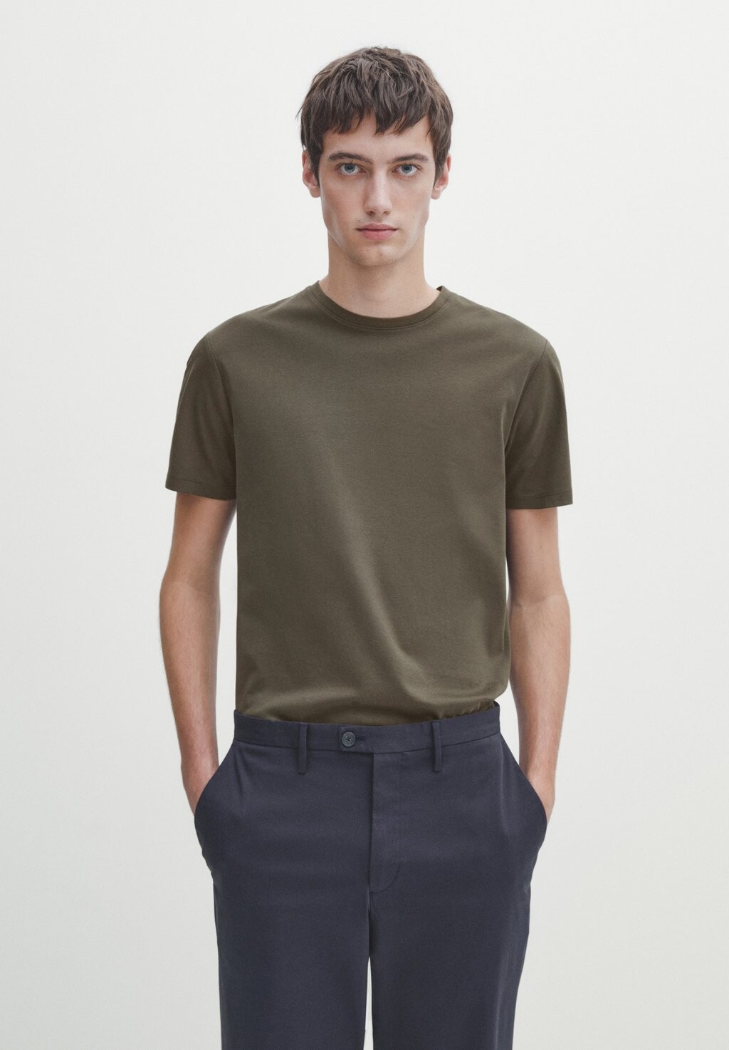

Футболка базовая KURZÄRMELIGES AUS REINER Massimo Dutti, цвет dark green