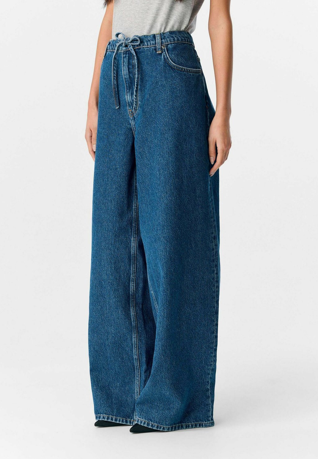 

Расклешенные джинсы Object, цвет Medium Blue Denim