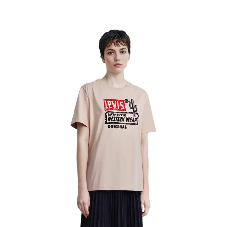 Футболка женская розовая Levis — фото 4