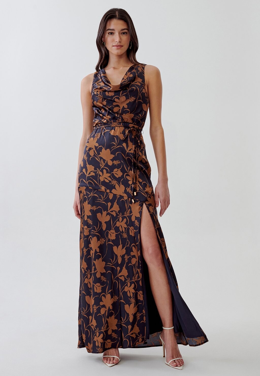 

Длинное платье Florana CHANCERY, цвет floral vines midnight