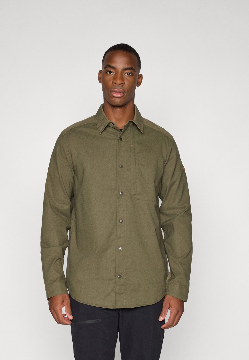 

Рубашка KEB TREKKING SHIRT LS Fjällräven, темно-зеленый