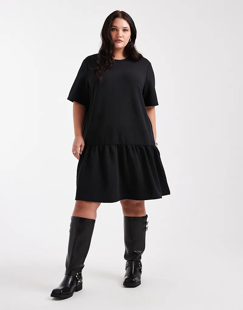 

Мини-платье Noisy May Curve с заниженным подолом из ткани типа «скуба» черного цвета