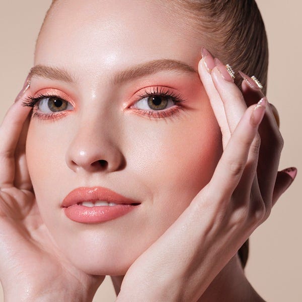 Палитра теней для век с 8 оттенками розового ANASTASIA BEVERLY HILLS Mini Glam To Go Eyeshadow Palette — фото 4