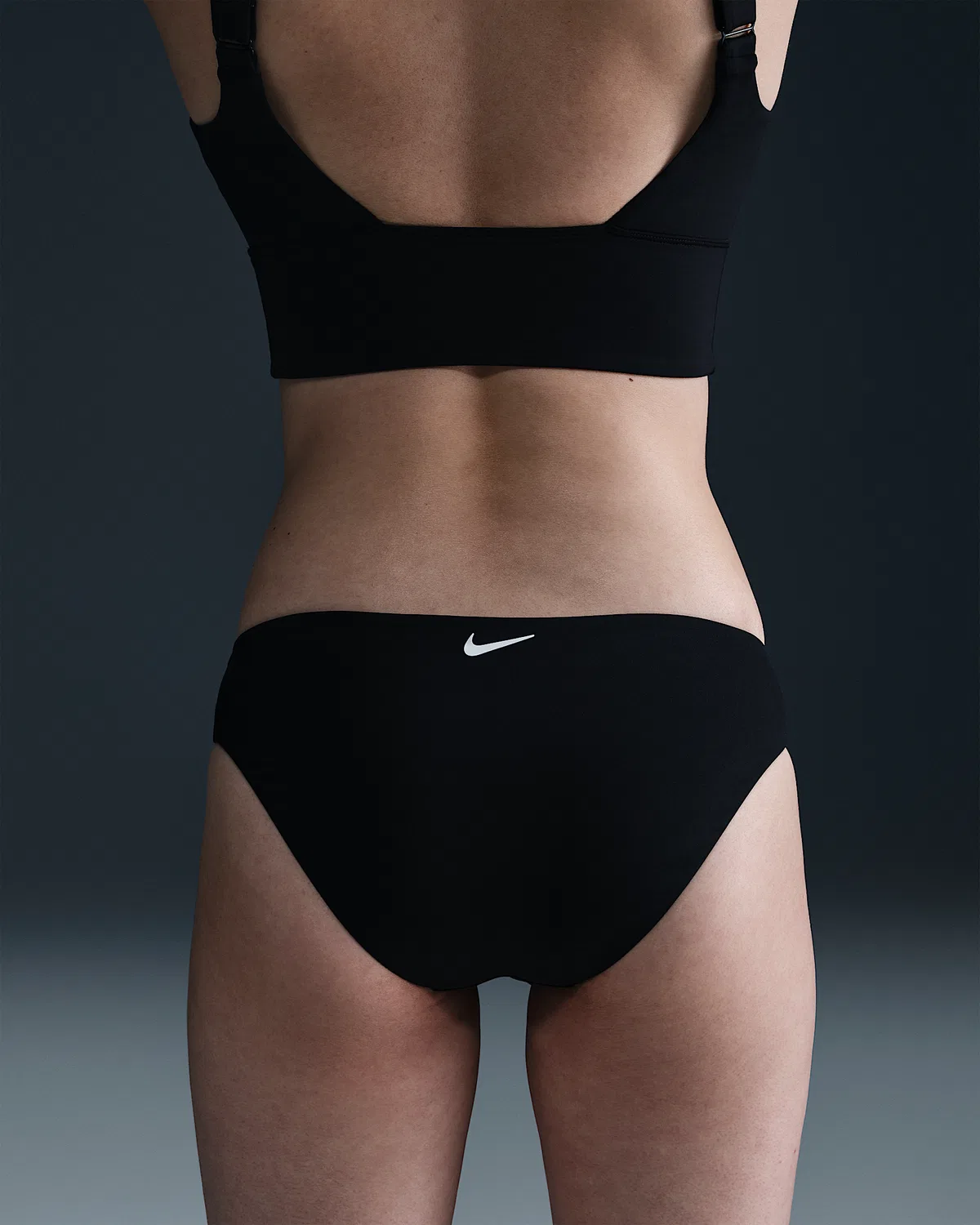 Женские плавки-бикини Nike Swim Effortless Essential, Black — фото 3