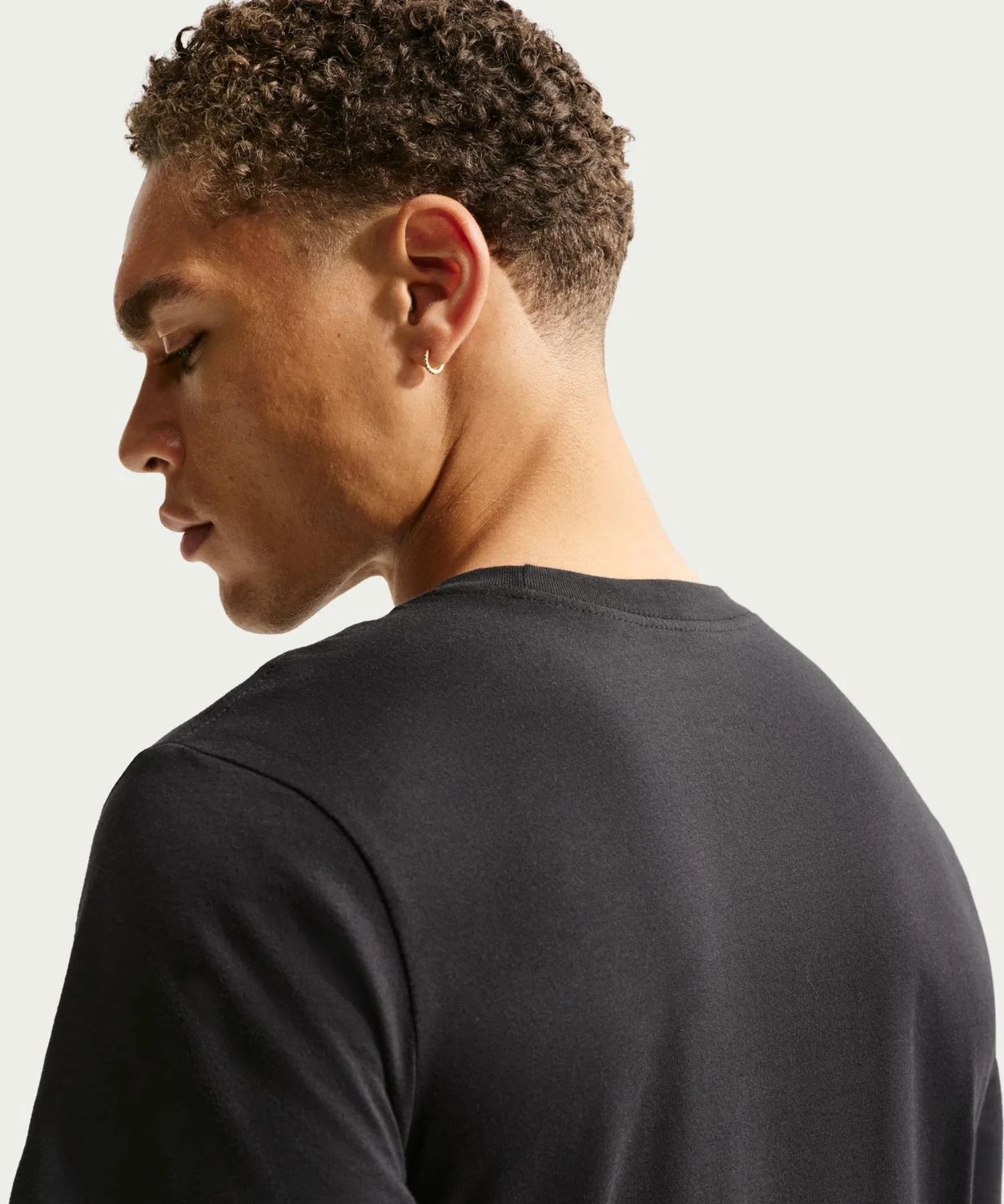 Мужская футболка NIKE STD TRAIN MIND S/S — фото 3