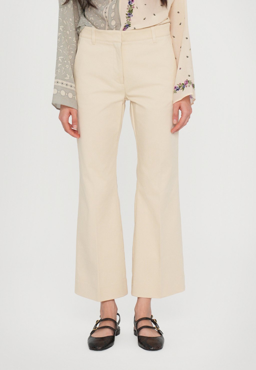 

Брюки BOSSO WEEKEND MaxMara, белый