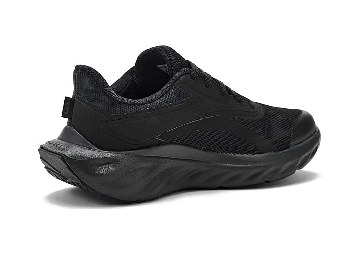 Кроссовки беговые Ascend Under Armour Kids, Black/Black/Black — фото 4