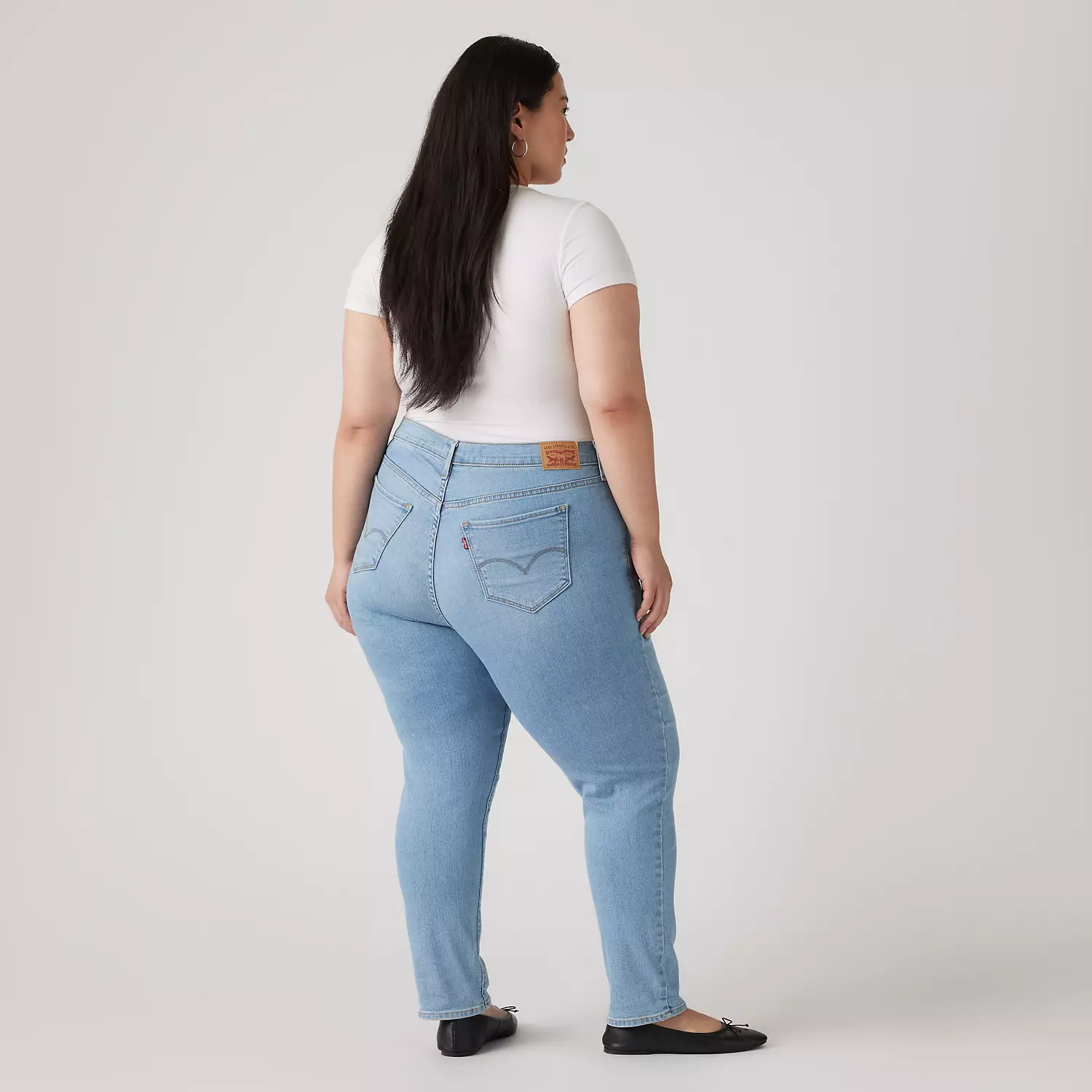 311 Узкие женские джинсы Shaping (размер Plus) Levi's, цвет Up And Away Plus - Light Wash — фото 4