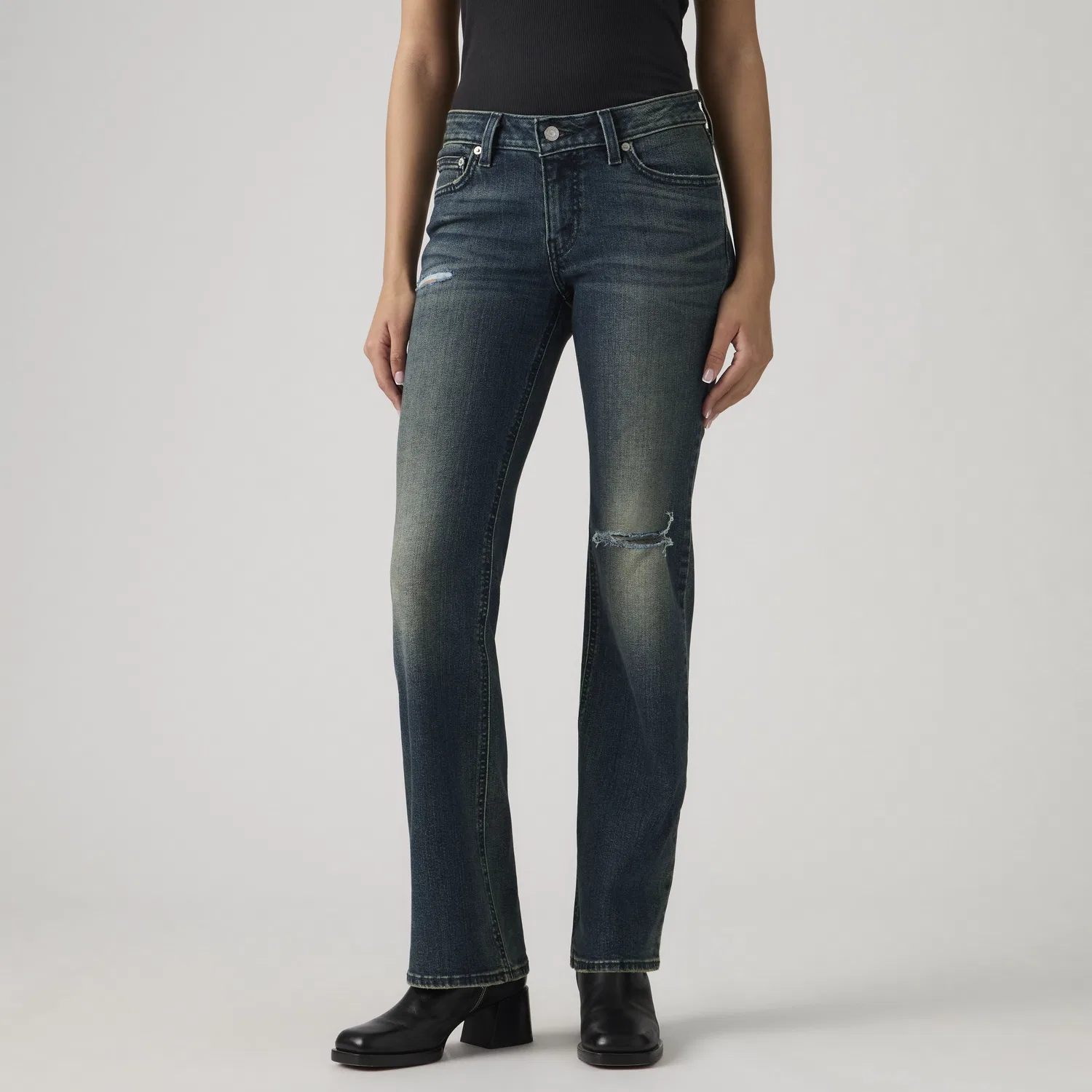 Женские джинсы Superlow Bootcut Levi's, Dark Wash — фото 2
