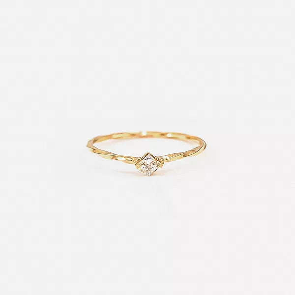 

Тонкое кольцо с кристаллом-солитером, легкое, базовое, минималистичное кольцо Bearfruit Jewelry, gold
