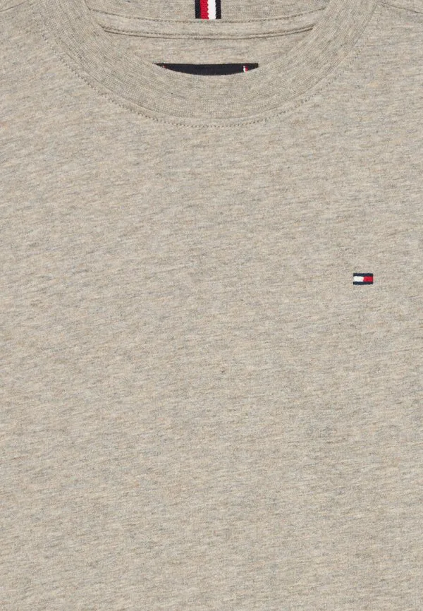 Базовая футболка с вышивкой флага и круглым вырезом. Tommy Hilfiger, Mid Grey Heather — фото 4