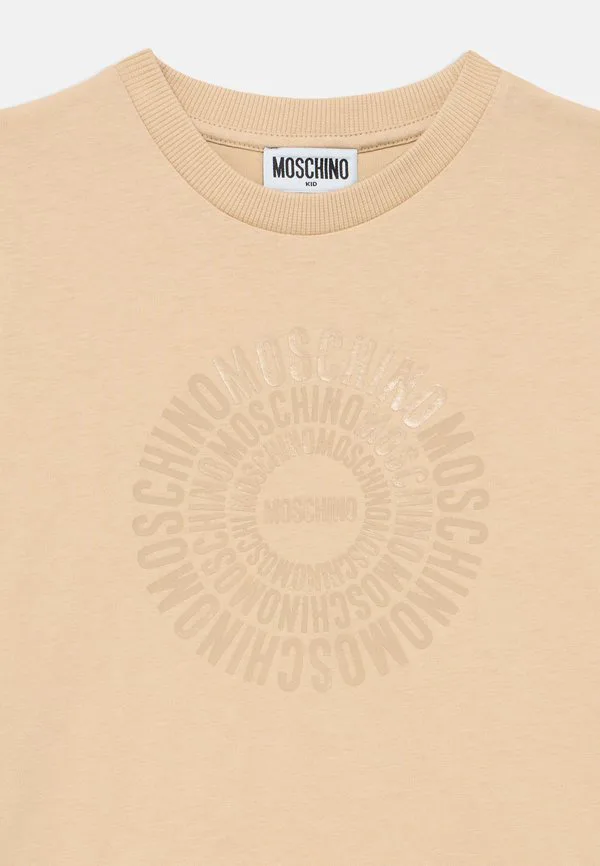 Футболка унисекс с принтом Moschino, Irish Cream — фото 3