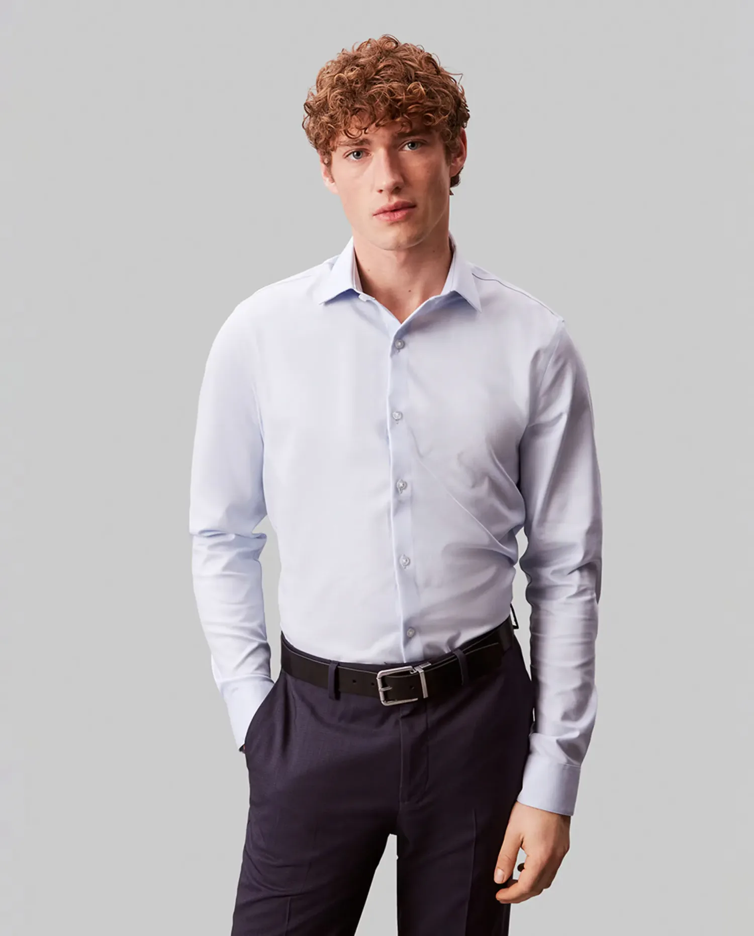Мужская рубашка с эластичным воротником приталенная Calvin Klein, светло-голубой