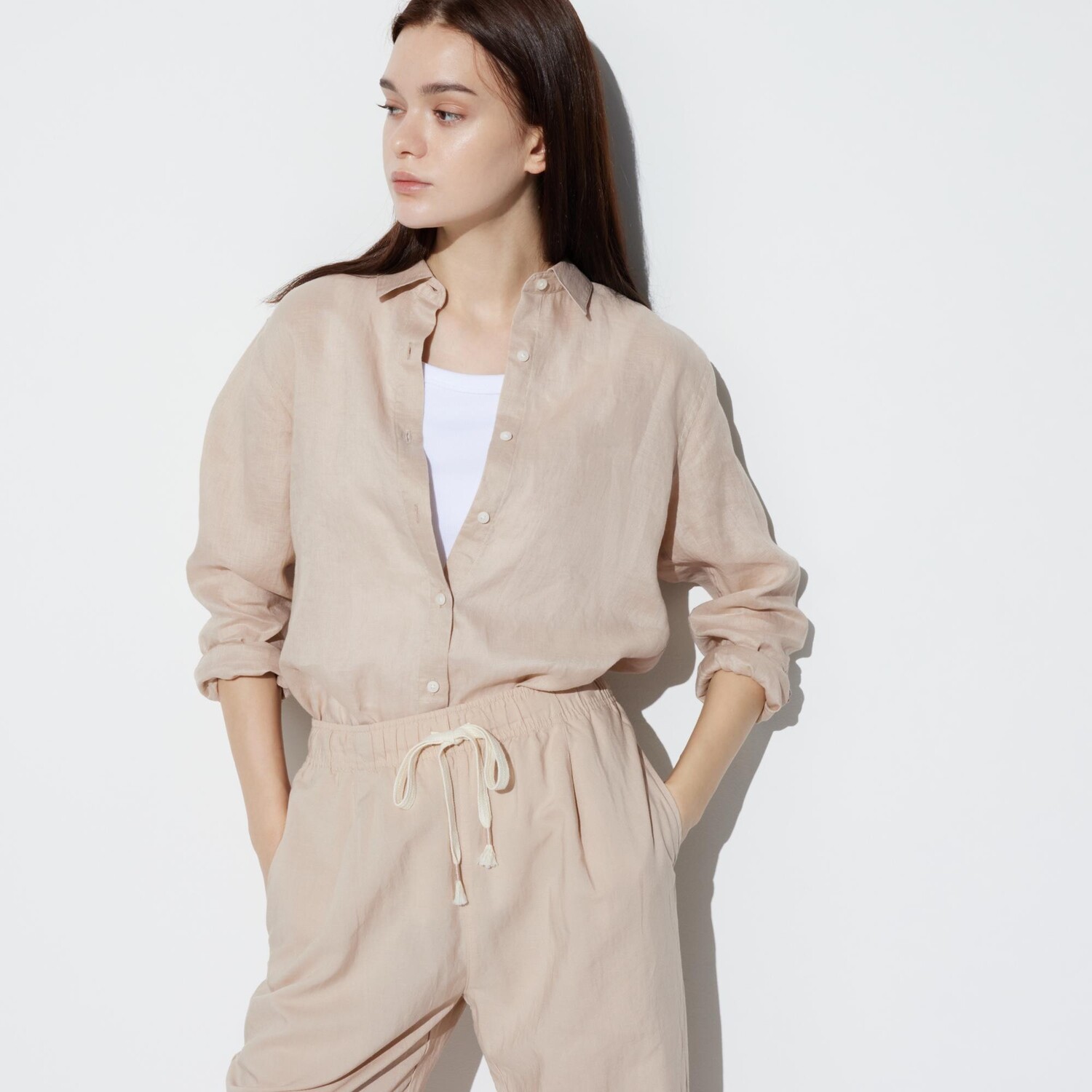 Брюки UNIQLO из смесового льна, бежевый — фото 3