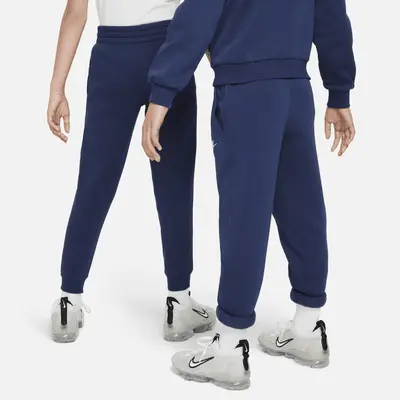 Джоггеры Nike Sportswear Club Fleece, цвет Midnight Navy/White — фото 3