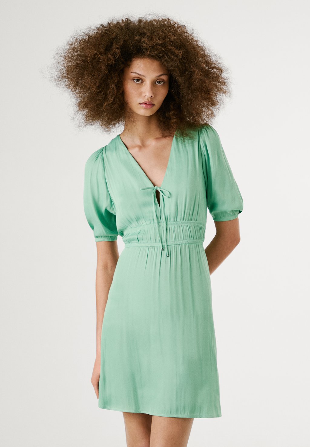 

Повседневное платье OLIVIA DRESS Pepe Jeans, светло-зеленый