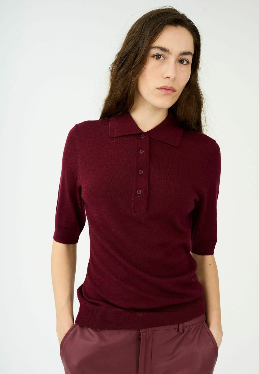 

Поло Ivy Copenhagen Polo shirt, Burgundy/Red