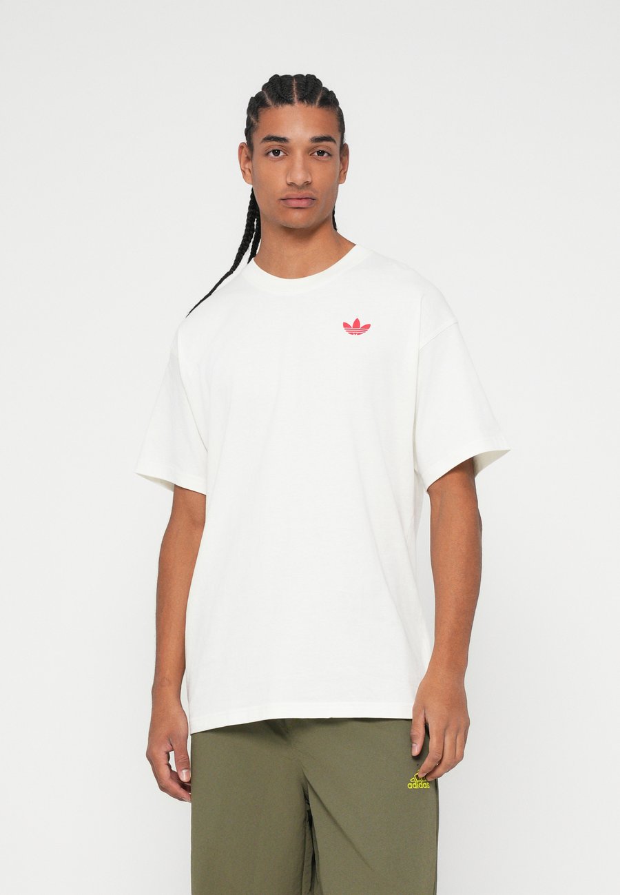 

Футболка Adidas Originals RAMEN TREFFY UNISEX, Off White/Off-White, Белый, Футболка Adidas Originals RAMEN TREFFY UNISEX, Off White/Off-White