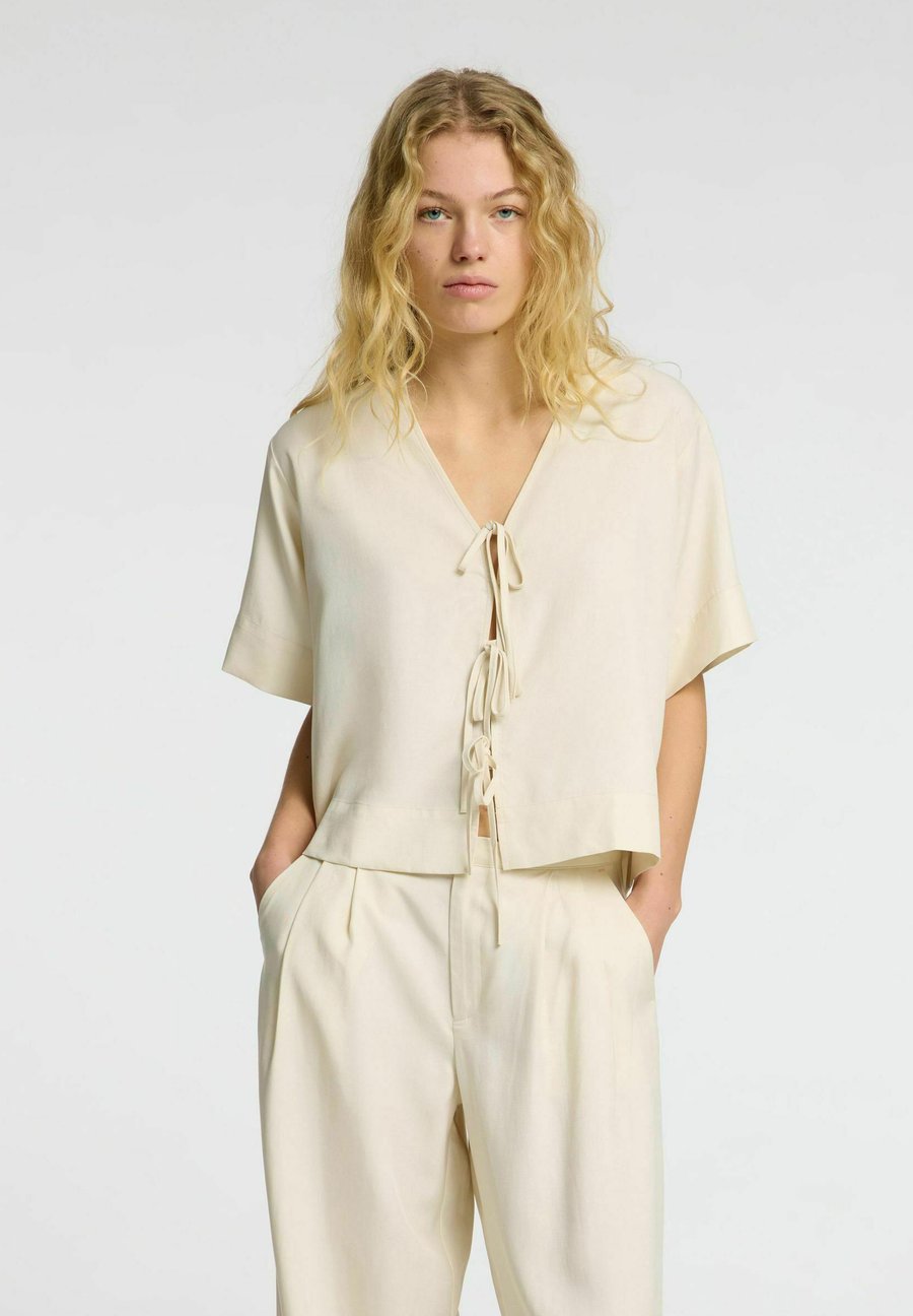 

Блуза Selected Femme SLFNATUK 2/4 BOXY TIE B, Birch/Beige